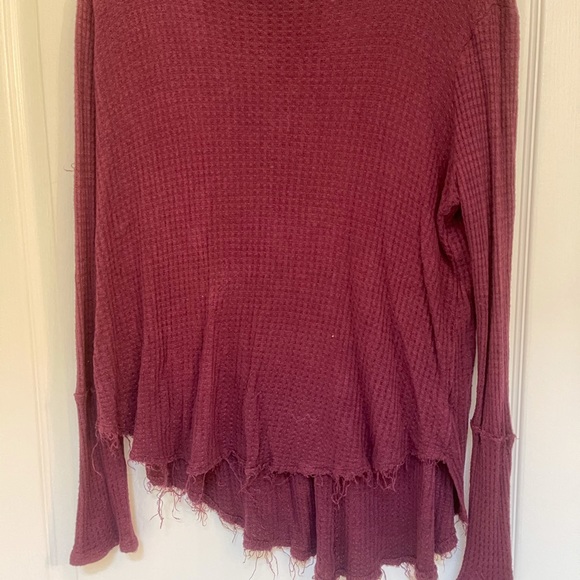 Me to We Distressed Maroon Thermal Turtleneck - Picture 3 of 5
